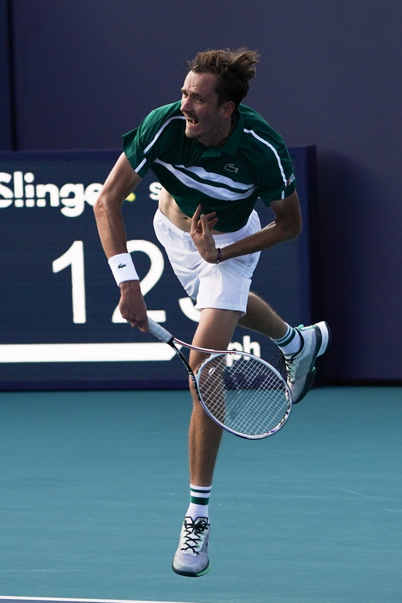 Daniil Medvedev serves during the Miami Open on Sunday. Photo: VCG