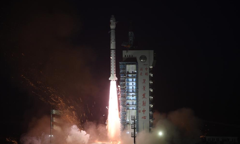 A Long March-4C rocket carrying Gaofen-12 02 Earth observation satellite blasts off from the Jiuquan Satellite Launch Center in northwest China on March 31, 2021.  Photo: Xinhua