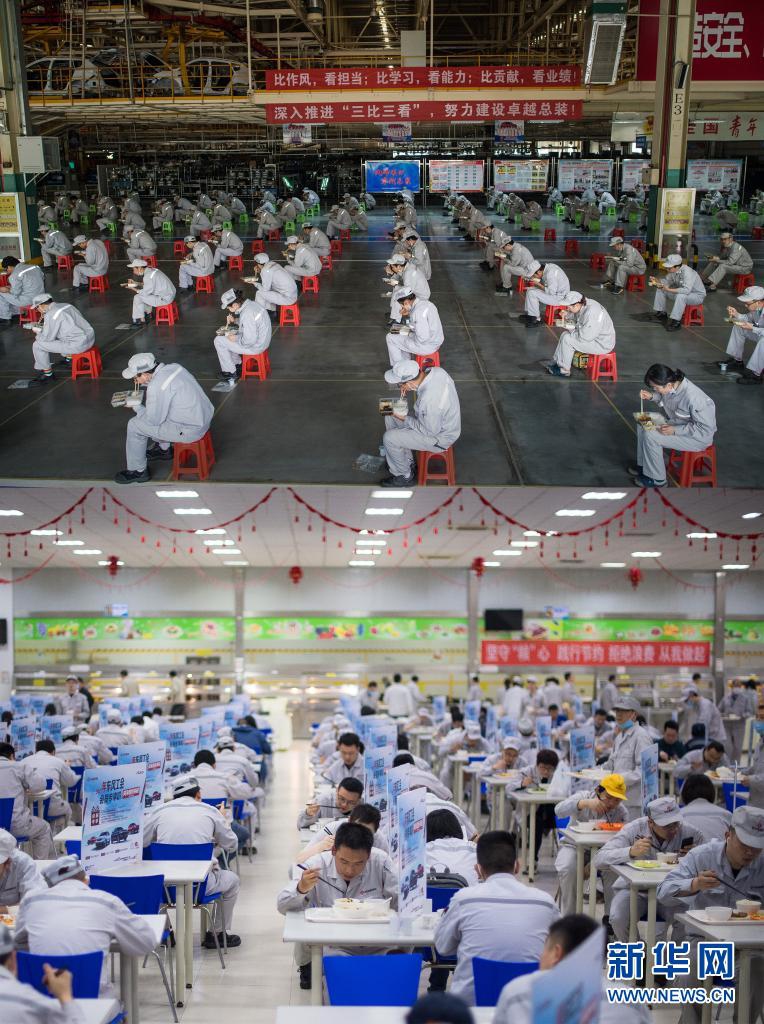 The upper half of the combo photo, taken on March 24, 2020, shows factory workers of Dongfeng Motor Corporation Passenger Vehicle Company maintaining a social distance of two meters while eating lunch. Taken a year later on March 30, 2021, the lower half shows the dining hall of the factory providing dine-in service for workers. Photo: Xinhua