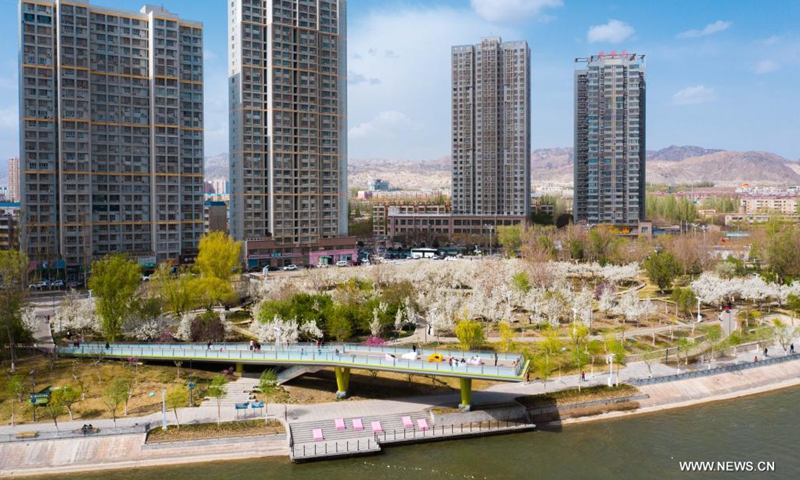 Aerial photo taken on April 9, 2021 shows a view of Korla City, northwest China's Xinjiang Uygur Autonomous Region. Located on the northern edge of Taklamakan Desert, Korla City, famous for its fragrant pears, is dubbed by locals as the City of Pear. (Photo: Xinhua)