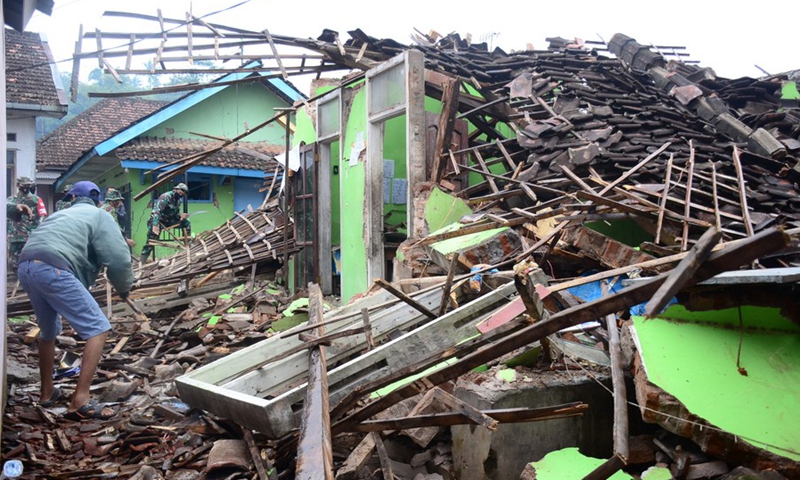 8 dead from Indonesia's 6.1-magnitude earthquake - Vimarsana News
