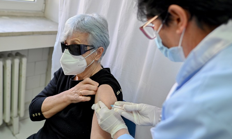 An elderly woman receives a dose of COVID-19 vaccine at a policlinic in Skopje, North Macedonia, March 31, 2021.(Photo: Xinhua)