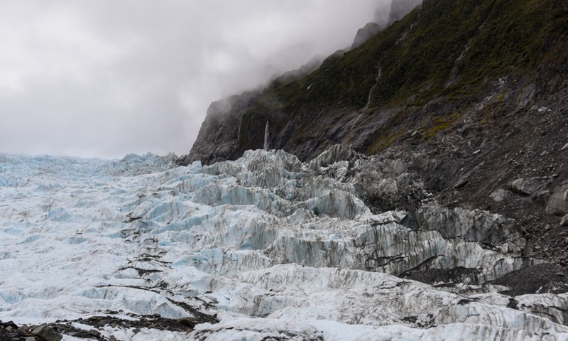 Photo taken on April 19, 2021 shows Fox Glacier which is located on the West Coast of New Zealand's South Island. (Photo: Xinhua)