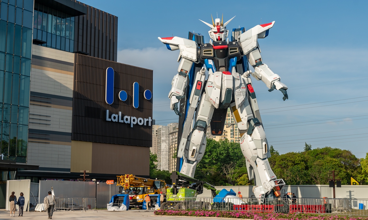 Gundam Statue in Shanghai Global Times