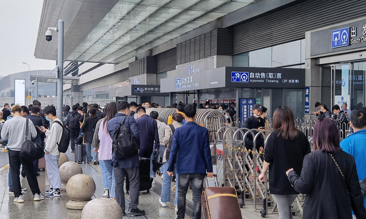 May Day File Photo: VCG