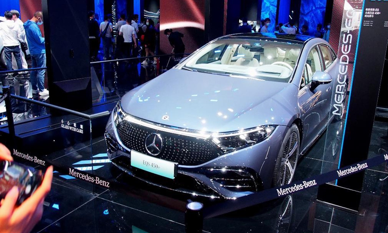 A Mercedes Benz new energy vehicle is displayed at the 19th International Automobile Industry Exhibition (Auto Shanghai 2021) in Shanghai, east China, April 28, 2021.Photo:Xinhua