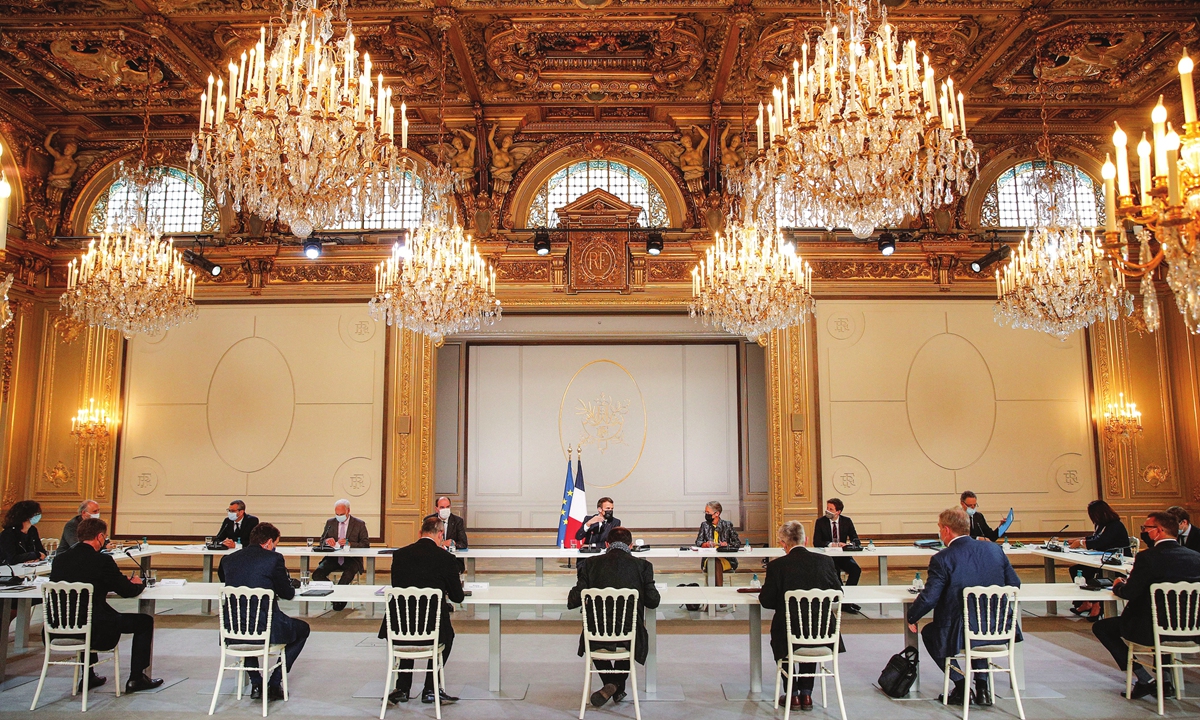 Preparations for summit 