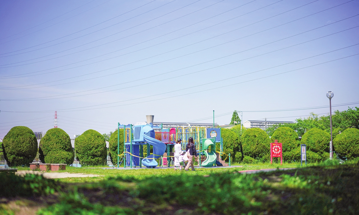 Playground equipment at Kaneoka Higashi Park was cordoned off due to a state of emergency in Sakai, Osaka Prefecture, Japan, on Thursday. The Osaka government is expected to ask the central government to prolong the state of emergency in the prefecture. Tokyo will also seek to extend its state of emergency aimed at curbing coronavirus infections until May 31, Governor Yuriko Koike said on Thursday. Photo: AFP