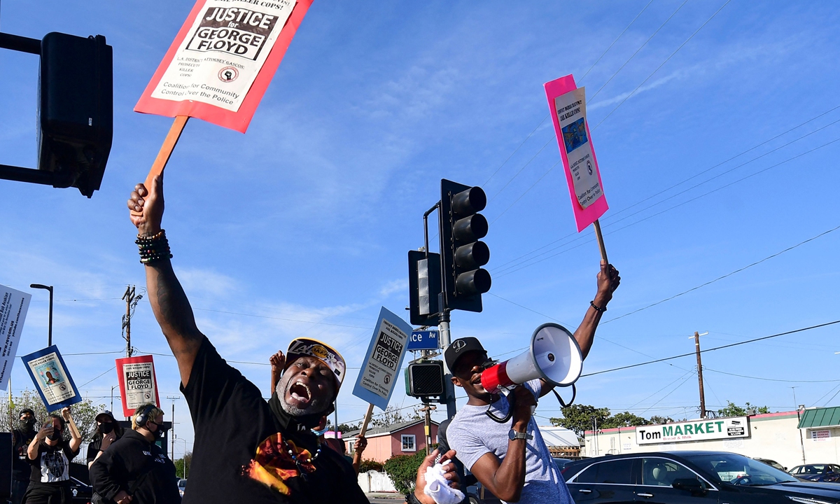 People celebrate the guilty verdict of former police officer Derek Chauvin in Los Angeles, California on April 20, 2021. Photo: VCG