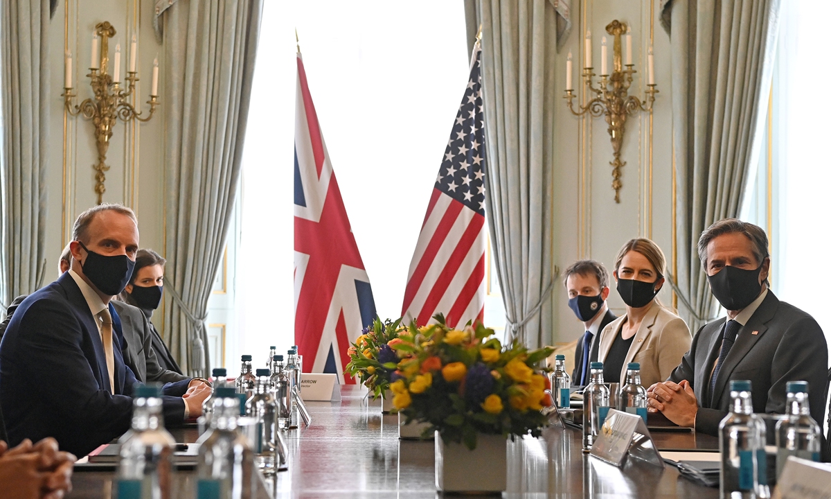 Britain's Foreign Secretary Dominic Raab, left, poses for a photo with U.S. Secretary of State Antony Blinken, right, ahead of their bilateral talks as part of the G7 foreign ministers meetings in London, Monday May 3, 2021. Photo: VCG