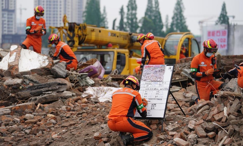 Rescue team members participate in an earthquake drill in Yucheng District, Ya'an City of southwest China's Sichuan Province, May 14, 2021. Photo:Xinhua