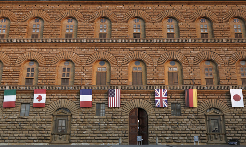 Flags of G7 countries at Palazzo Pitti, Italy Photo: VCG