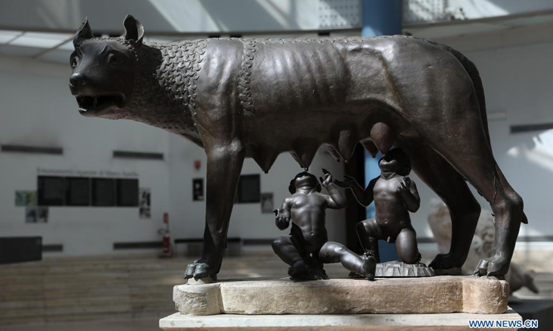 Photo shows the She-Wolf in the Capitoline Museums in Rome, Italy, May 18, 2021. The museums officially opened to the public in 1734 during the government of Clemente XII. Its collections are closely linked to the city of Rome and most of the exhibits come from the city itself.(Photo: Xinhua)