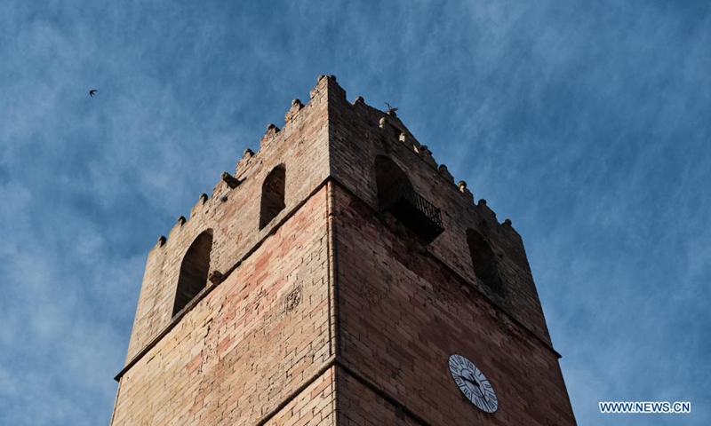 Photo taken on May 18, 2021 shows a view of Siguenza city, Spain. Siguenza is a municipality in the province of Guadalajara, Castilla-La Mancha, Spain. Most villages in Siguenza have only a few dozen people, making it one of the regions with the lowest population density in Spain.(Photo:Xinhua)