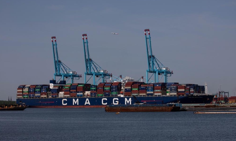 CMA CGM Marco Polo container ship docks at Elizabeth Port Authority Marine Terminal in New Jersey, the United States, on May 20, 2021.(Photo:Xinhua) 