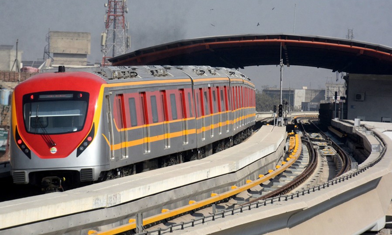 Photo taken on Nov. 8, 2020 shows an Orange Line metro train leaving a station in Pakistan's eastern city of Lahore.(Photo: Xinhua)