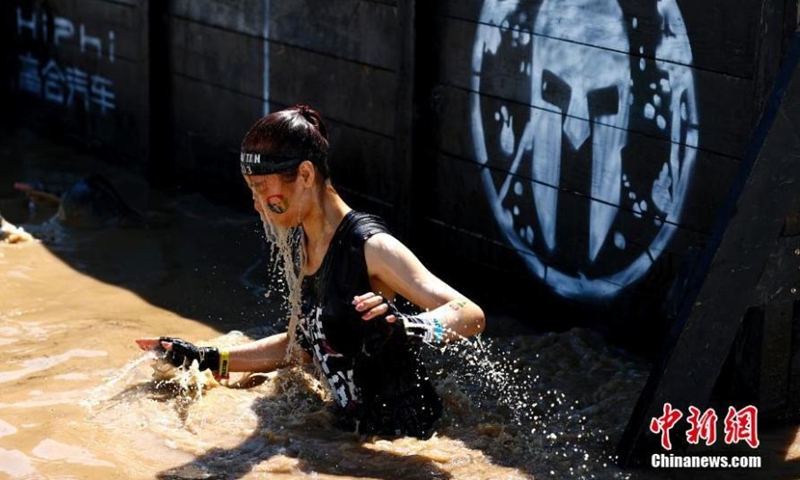 The 2021 Spartan Beijing Race is held on May 29. The Spartan Beijing Race, that has attracted nearly 7,000 participants, is composed of Sprint Race, Super Race, Kids Race and Four-hour Hurricane Heat. (Photo: China News Service/Fu Tian)