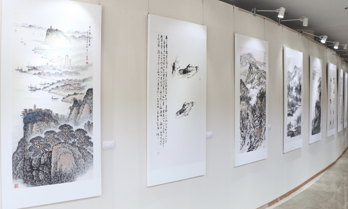 People view the exhibits. Photo: Courtesy of Jin Tao 