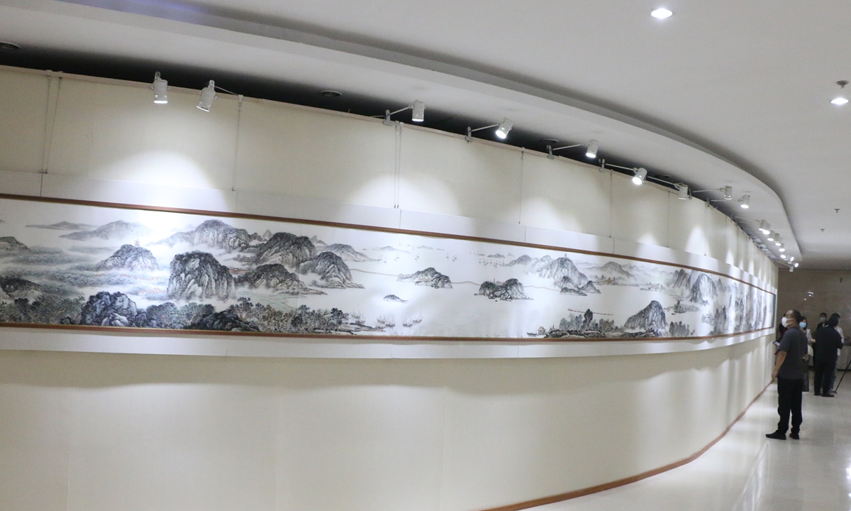 People view the exhibits. Photo: Courtesy of Jin Tao 