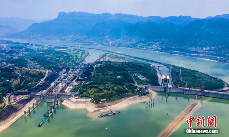 Shipping is smooth and orderly in the Three Gorges Dam area. (Photo: China News Service/Zheng Jiayu)
