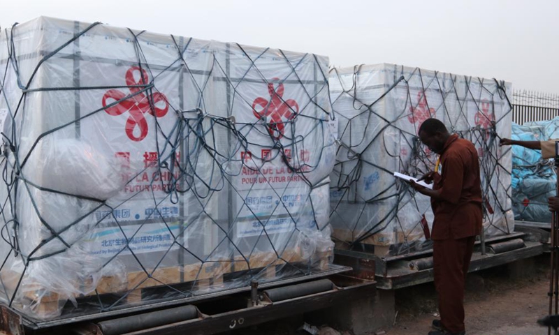 A donation of vaccines against the novel coronavirus from Chinese pharmaceutical company Sinopharm arrives at the N'Djamena International Airport in Chad, June 2, 2021.Photo:Xinhua
