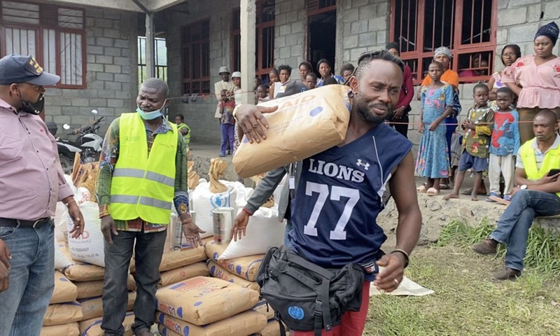 People get aid delivered by humanitarian organizations in Sake, North Kivu province, Democratic Republic of Congo (DRC), May 31, 2021.(Photo: Xinhua)