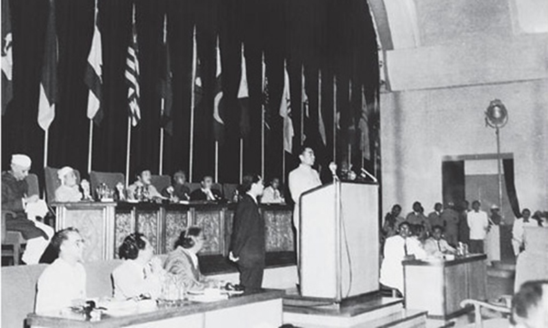 Zhou making his statement at the Bandung Conferenc
