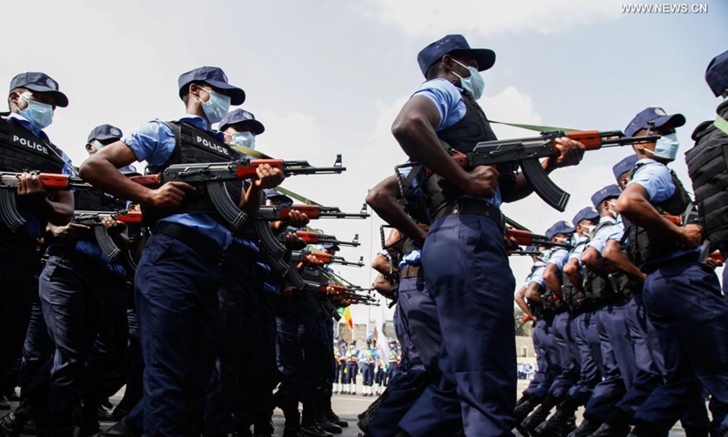 Addis Ababa city police officers are seen during a parade to present the new logo and uniforms of Ethiopian police force at Meskel Square in Addis Ababa, Ethiopia, June 19, 2021.(Photo: Xinhua)