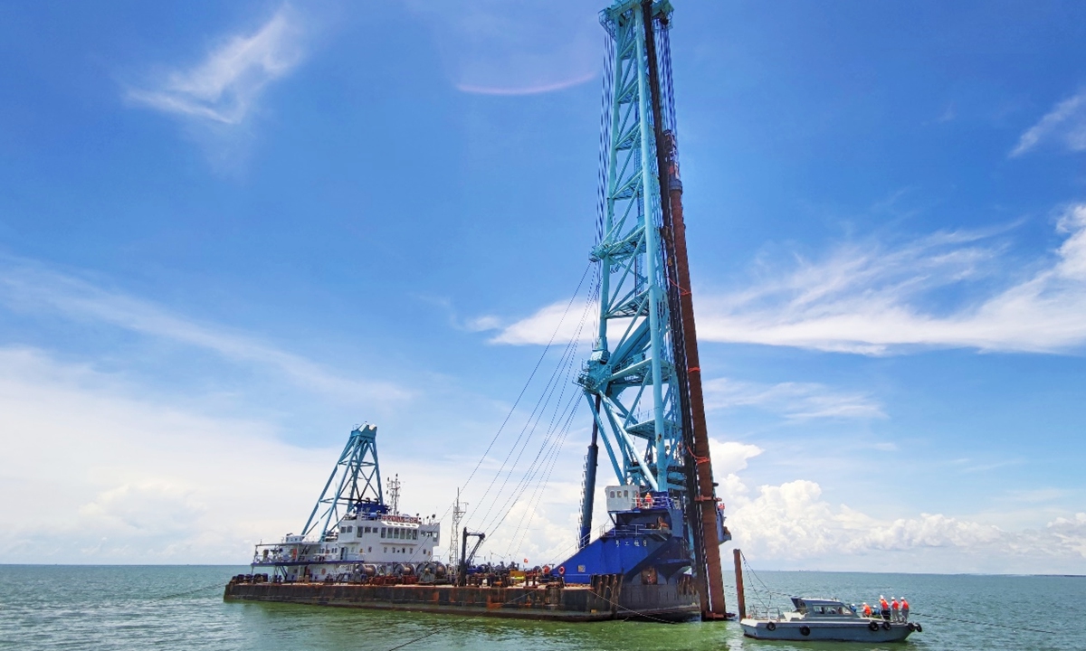 The offshore wind project in Bac Lieu Province of Viet Nam built by the Power Construction Corporation of China (PowerChina) Photo: Courtesy of PowerChina