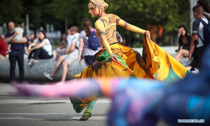 A dancer performs during the summer solstice celebrations in Warsaw, Poland, on June 26, 2021.(Photo: Xinhua)