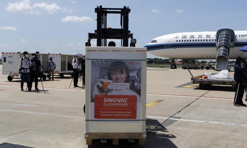 Photo taken on June 28, 2021 shows a package of China's Sinovac COVID-19 vaccine at the Phnom Penh International Airport in Phnom Penh, Cambodia. A new batch of COVID-19 vaccine Cambodia purchased from China's pharmaceutical company Sinovac Biotech arrived in Phnom Penh, capital of Cambodia, on Monday, the state-run National Television of Cambodia (TVK) reported. (Photo: Xinhua)