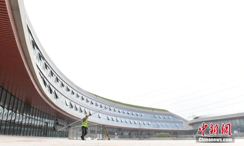 Aerial views of the main hall at the Xiongan Suburb Park, north China's Hebei Province on June 26, 2021. (Photo/ China News Service: Han Bing)