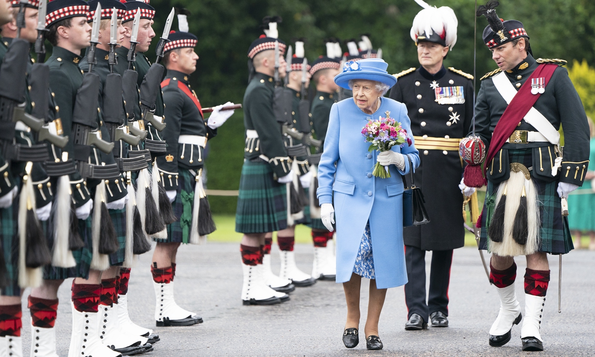 Queen Elizabeth 
II, who was accompanied by the Duke of Cambridge, known as 
the Earl of Strathearn 
in Scotland, attends the Ceremony of the Keys on the forecourt of the Palace of Holyroodhouse in Edinburgh, as part of her traditional trip to Scotland for Holyrood Week on Monday. Photo: VCG
