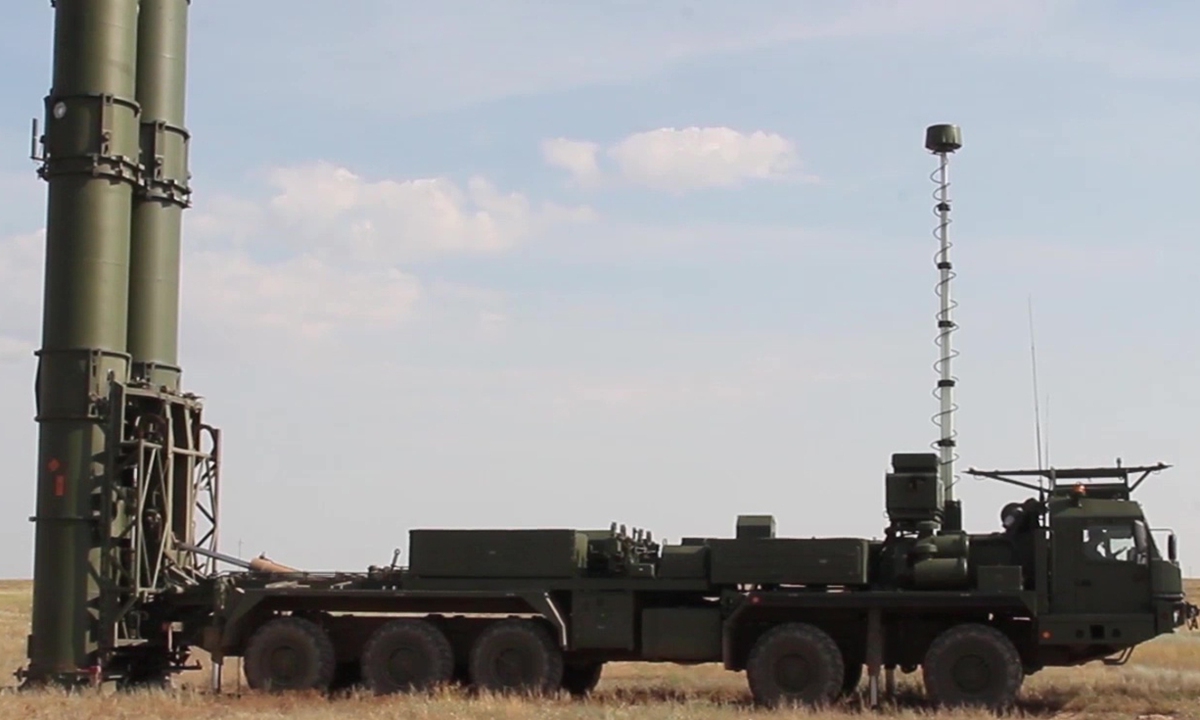 In this handout video grab released by Russian Defence Ministry, a Russian new S-500 surface-to-air missile system is seen during a test combat firing at a high-speed ballistic target at the Kapustin Yar training ground, in Astrakhan Region, Russia. Photo: VCG