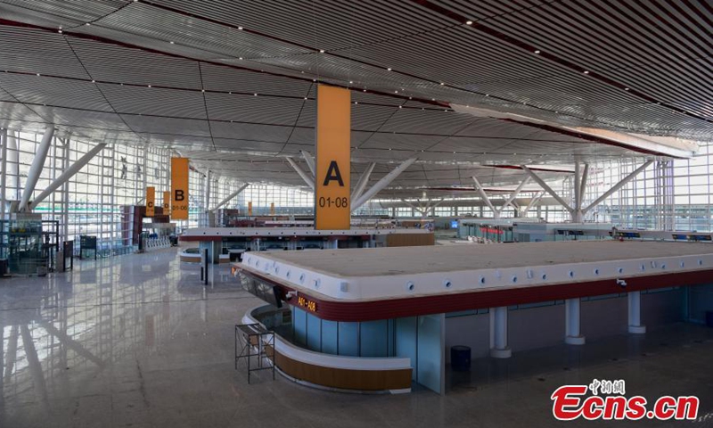 2021年6月30日摄于中国西藏自治区拉萨市贡嘎机场T3航站楼候机厅。 图片来源：中国新闻社