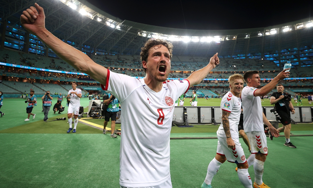 Thomas Delaney of Denmark celebrates after victory over the Czech Republic on Saturday in Baku, Azerbaijan. Photo: VCG