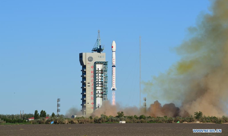 A Long March-4C rocket carrying the Fengyun-3E (FY-3E) satellite prepares to blast off from the Jiuquan Satellite Launch Center in northwest China, July 5, 2021. China sent a new meteorological satellite into planned orbit from the Jiuquan Satellite Launch Center in northwest China on Monday morning.(Photo: Xinhua)