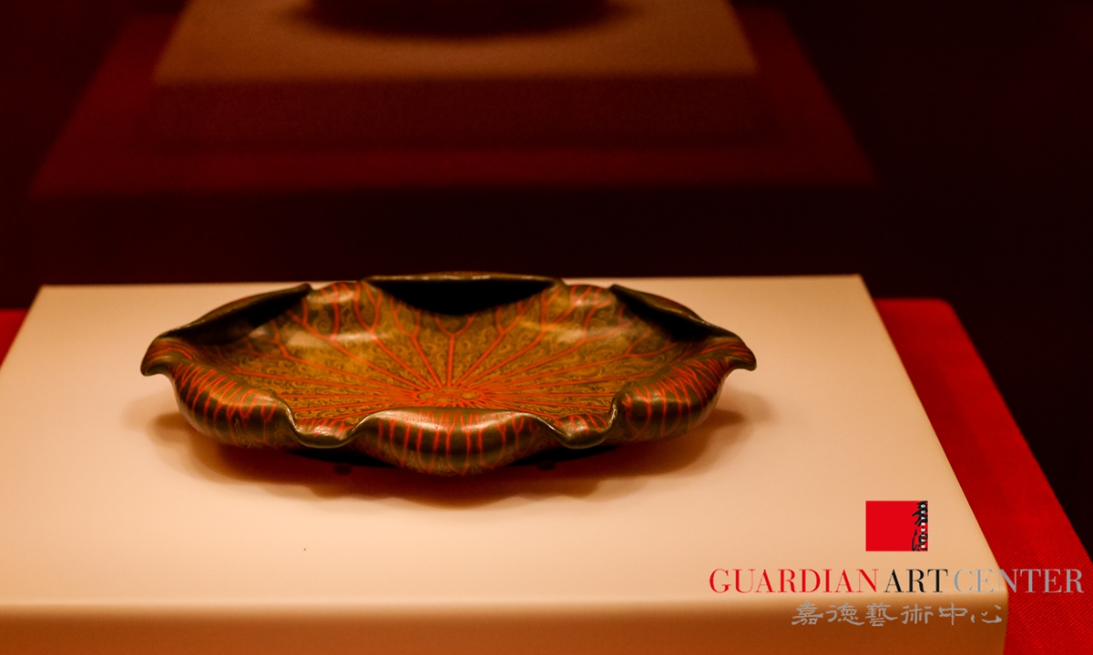 A lacquerware plate Photo: Courtesy of Palace Museum