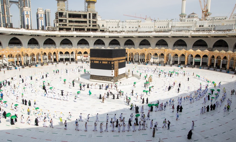 Pilgrims circumambulate the sacred site Kaaba in the Grand Mosque in Mecca, Saudi Arabia, on July 17, 2021. Photo:Xinhua