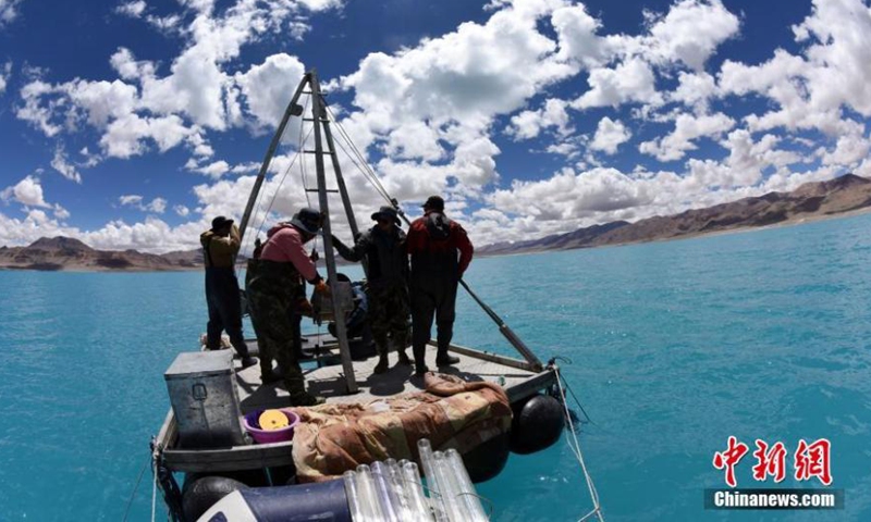 China's second Tibetan Plateau scientific expedition team works at Jieze Caka, a lake at the altitude of 4, 500 meters in the Ali Prefecture, southwest China's Tibet Autonomous Region, July 21, 2021.Photo:China News Service