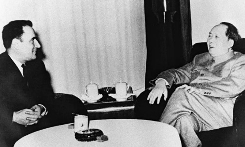 Mao Zedong meeting Mitterrand in 1961