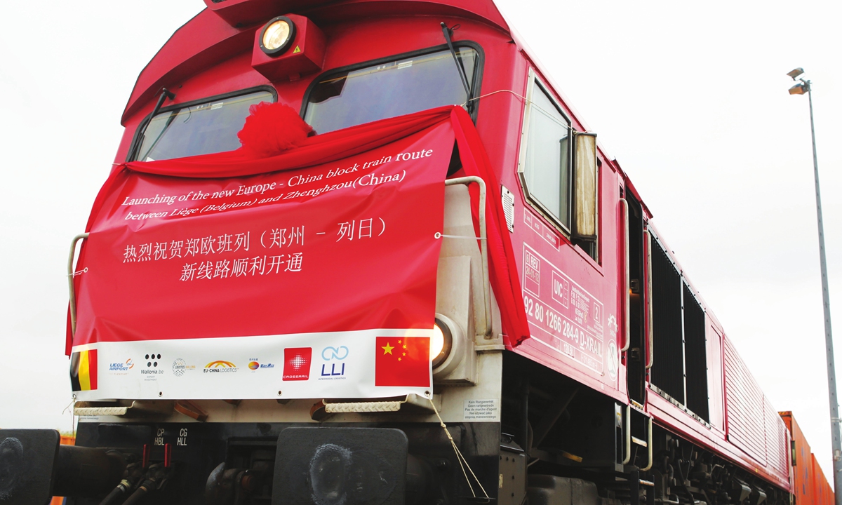 A China-Europe freight train (Zhengzhou) Photo: cnsphoto
