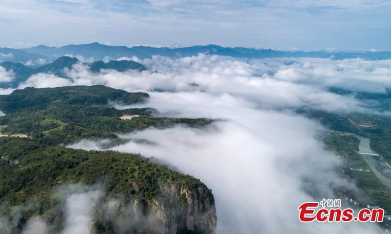 Photo taken on July 31, 2021 show mist and clouds turn the Xianju County in Zhejiang Province into a fairyland after rain. (Photo/Chen Yueming)

