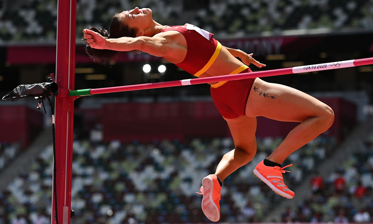Zheng Ninali competes during the women's heptathlon high jump match at the Tokyo Olympics on Wednesday. Photo: IC