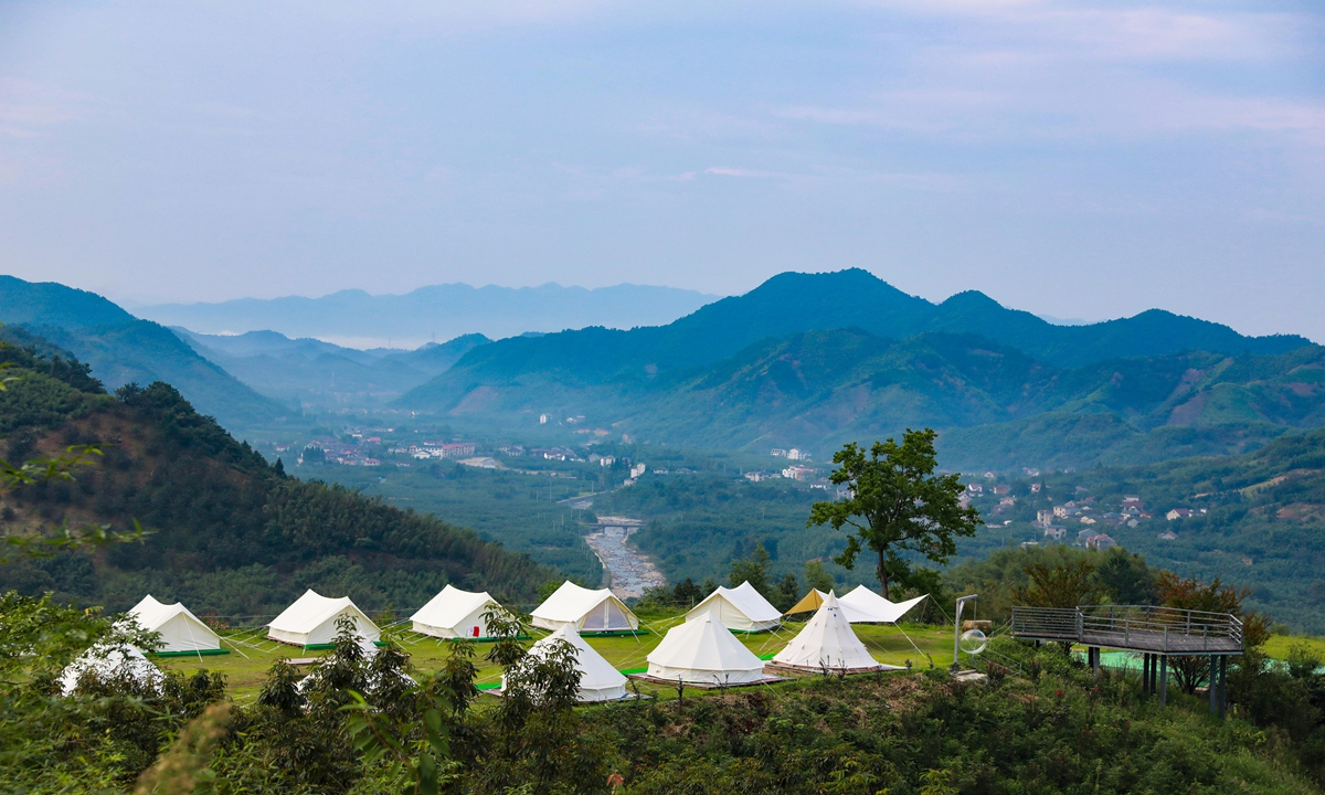 The scenic area of Mount Tianmu in Hangzhou, East China's Zhejiang Province is seen on Saturday. The town of Mount Tianmu has used its ecological advantages to develop a rural tourism industry. Characteristic projects such as camping under the starry skies have been created. Incubators for youth travel start-ups, homestays and other travel-related industries have been boosted. Photo: cnsphoto