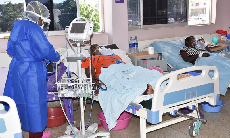 A nurse goes about her work at an isolation ward for COVID-19 patients at Jaramogi Oginga Odinga Teaching and Referral Hospital (JOOTRH) in Kisumu County, Kenya, on June 15, 2021.(Photo: Xinhua)