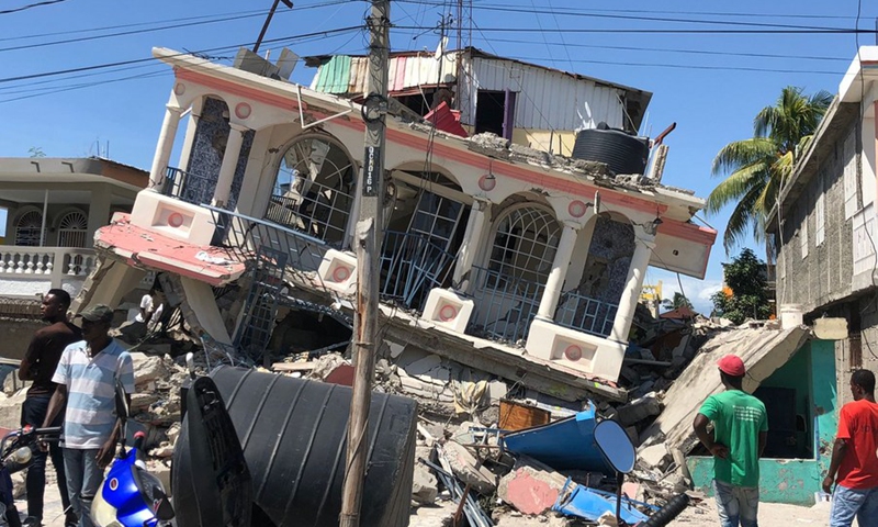 Image taken with a mobile device shows a damaged building after the earthquake in Les Cayes, Haiti, on Aug. 15, 2021. (Photo: Xinhua)