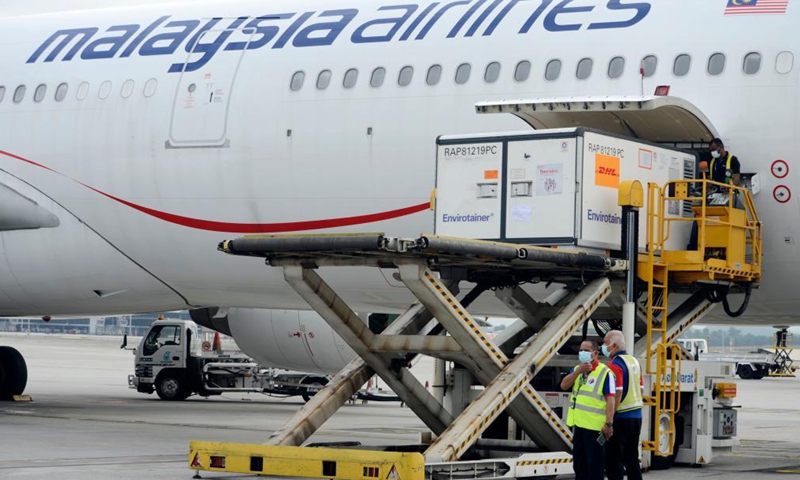 The first batch of the single-dose COVID-19 vaccine developed by Chinese company CanSino Biologics is seen at the Kuala Lumpur International Airport in Sepang, Malaysia, Aug. 20, 2021. The vaccines arrived in Malaysia on Friday, boosting the country's capability in the fight against the pandemic.Photo:Xinhua