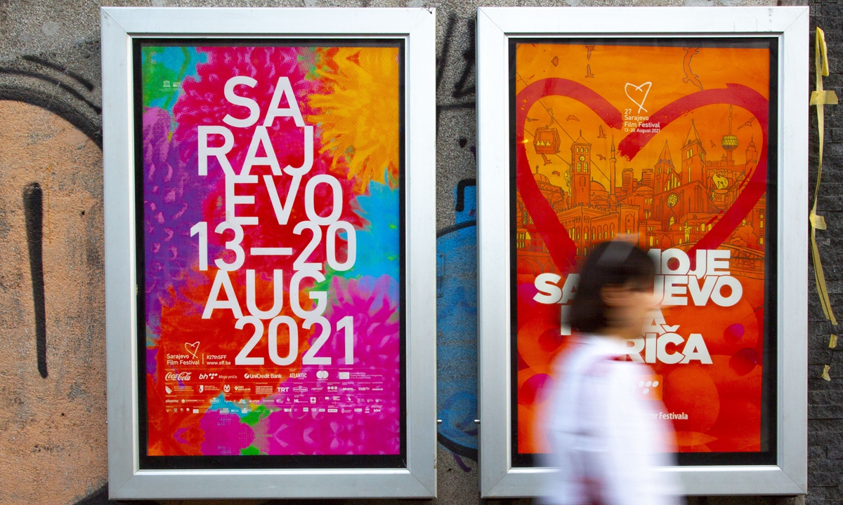 Fans attend Sarajevo Film Festival with divided opinions on COVID-19 preventive measures