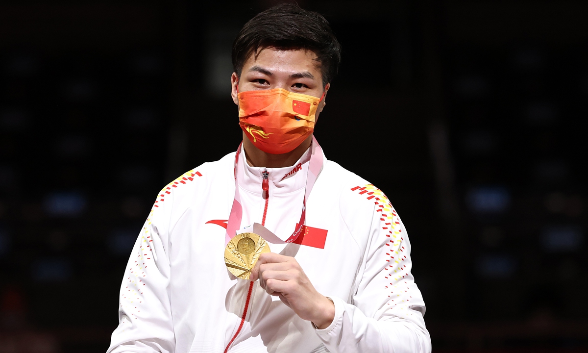 Li Hao, a 27-year-old Chinese wheelchair fencer. Photo: Sina Weibo 